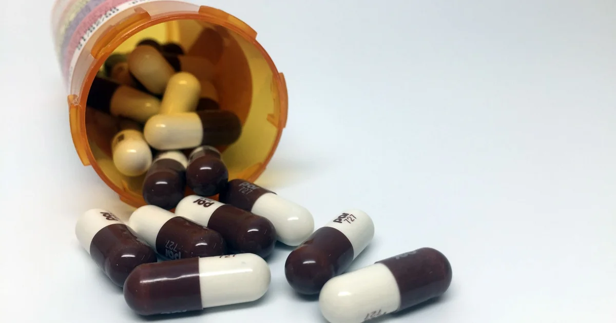 試管嬰兒為什麼要吃多西環素（Doxycycline）？劑量、副作用與證據全解析