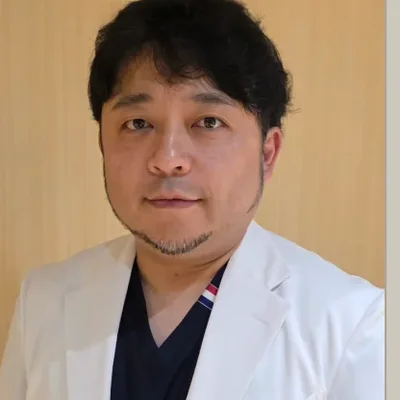 岩端威之