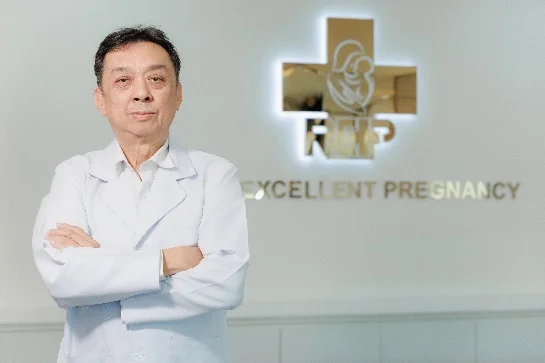 Seree Teerapong 警少将