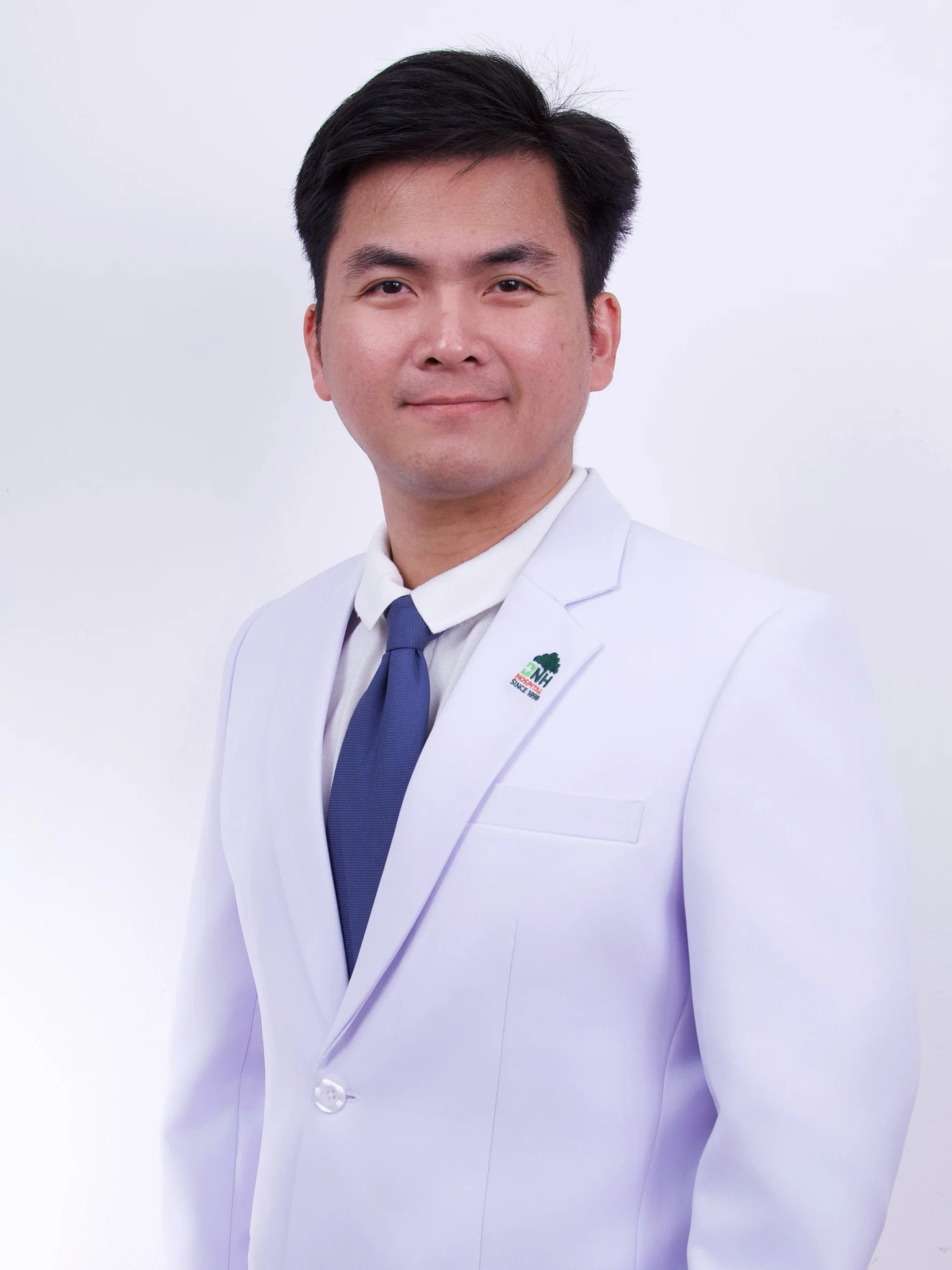 Asst.Prof. Thanapob Bumphenkiatikul, M.D.