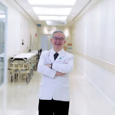 Dr.Wiboon Kamolpornwijit