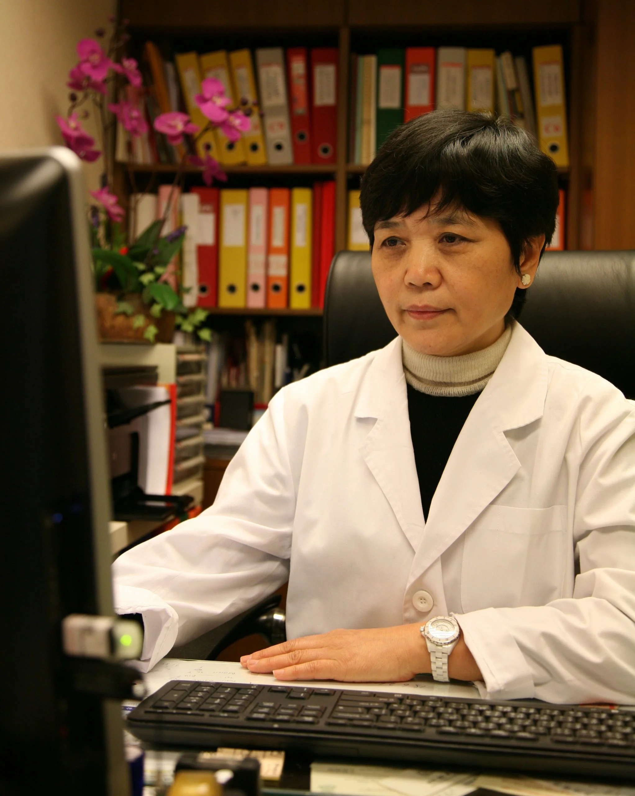 周嘉女士 Dr. Zhou Jia
