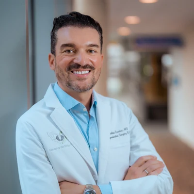Dr. Julian Escobar