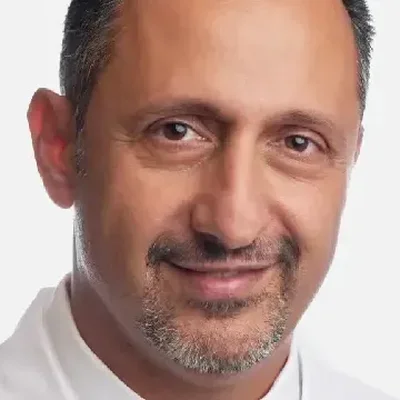 ROBERT BOOSTANFAR
