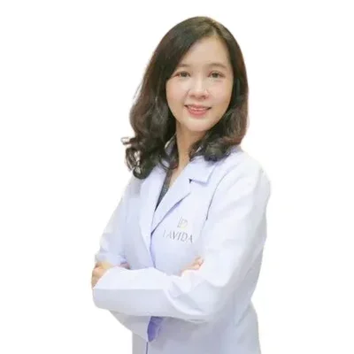 Sirikarn Tongmai, M.D.（施梨雅）